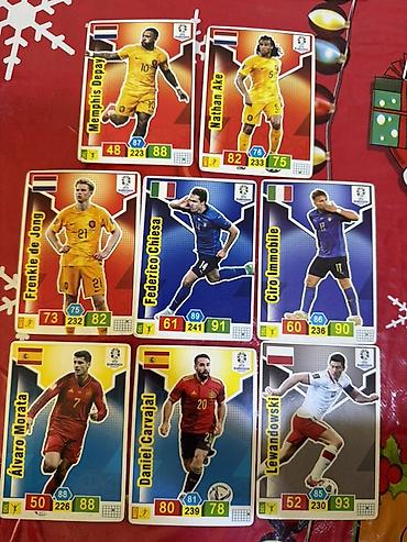 sak qosqu: Məhsul: Futbol kolleksiya kartları dəsti 40 EDED Təsvir: - Müxtəlif — 4