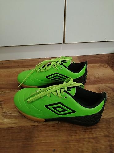 Patike: Umbro futsal patike – fluorescentno zelene - Brend: Umbro - Model — 4