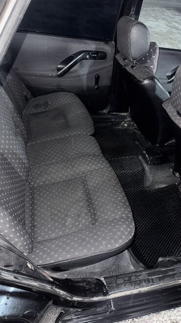 Volkswagen: Volkswagen Passat CC: 1994 г., 1.8 л, Механика, Бензин, Седан — 2