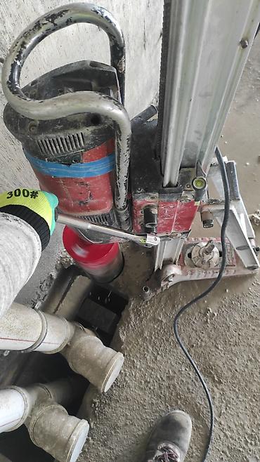 islenmis plastik qapi pencere: Beton və dəmir-betonda diamant karot qazma xidməti - Su soyutmalı — 1