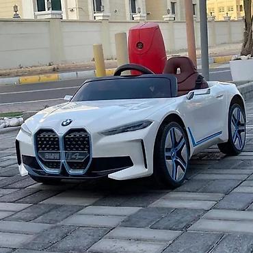 zmajko igracka: Dečiji električni automobil BMW i4 – licencirani model - Dizajn po — 10