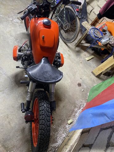 Motosikletlər: Kafe-reyser üslublu klassik motosiklet – fərdi layihə - Rəng — 7