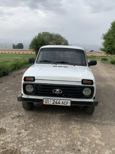 жигули буу: ВАЗ (ЛАДА) 4x4 Niva: 2008 г., 1.7 л, Механика, Бензин, Жол тандабас