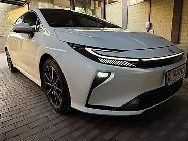 b y d: Toyota Corolla: 2026 г., 1.8 л, Вариатор, Гибрид, Седан — 2