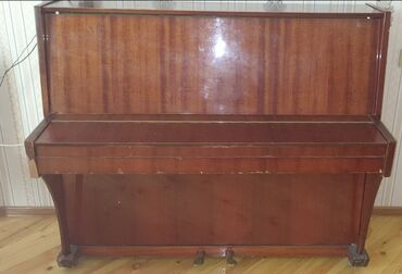 pianino gence: Gəncə şəhərində tam işlək vəziyyətdə olan piano satılır