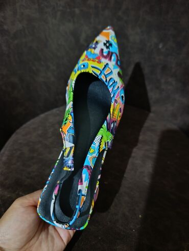 свадебные платья в бишкеке фото и цены: Яркие женские туфли-сланги (slingback) с острым носком и