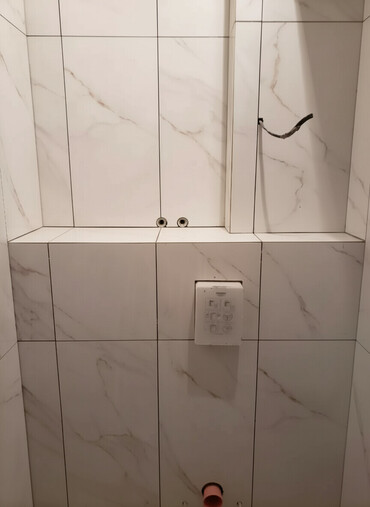 Укладка плитки: Подготовка стен для грунтовки, Гидроизоляционные работы, Укладка плитки на откосы, окна, двери | Керамическая плитка, Керамогранитая плитка, Мозаичная плитка | Вертикальная укладка, Диагональная укладка, Горизонтальная укладка 3-5 лет опыта — 1