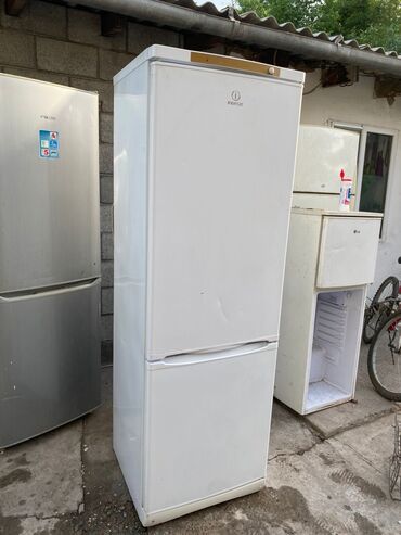 холодильника двухкамерного: Холодильник Indesit, Двухкамерный