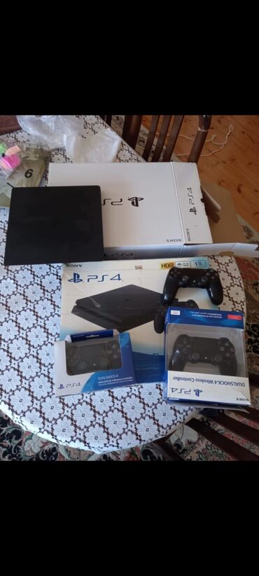 playstation 1: Endirim edildi. 450 azn. PS .4. Yasamal 2787. Nigar 1