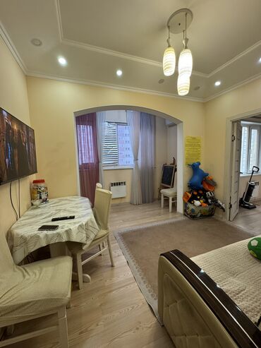 Продажа квартир: 3 комнаты, 73 м², 106 серия улучшенная, 3 этаж, Евроремонт — 7