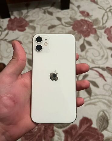 Apple iPhone: IPhone 11, 64 GB, Ağ, Face ID