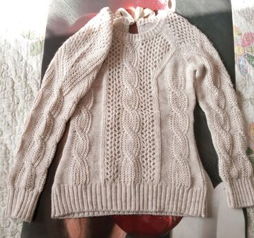 свитер ручной вязки: Женский свитер