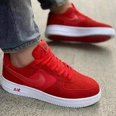 Women's Sneakers and athletic shoes: 36-44
3400 — 15