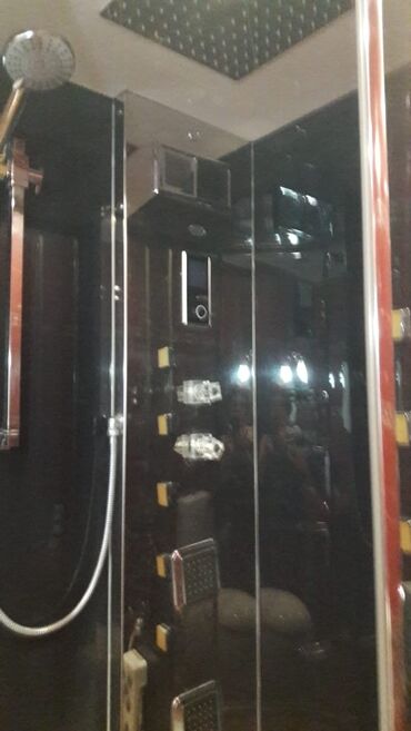 Mətbəx kranları: Duş kabin satılır İdeal vəziyyətdədir çox funksiyalıdı ölçü 100 × 90