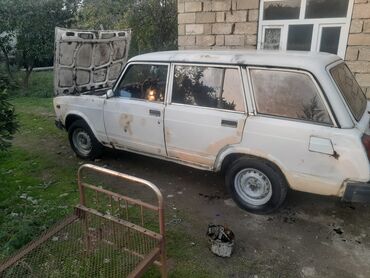 VAZ (LADA): VAZ 2104 universal - Gövdə tipi: universal (5 qapı), ağ rəng - Nömrə — 5