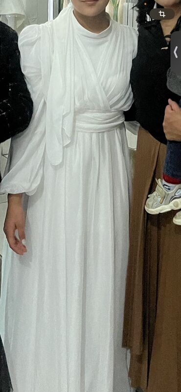 белый платье: Повседневное платье, L (EU 40)