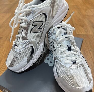 спортивные женские кофты: Кроссовки, 37.5, 38, 40, New Balance, Новый, цвет - Белый, Самовывоз