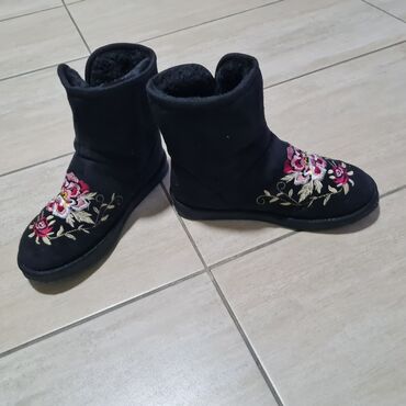 original ugg: Ugg čizme, bоја - Crna, 38