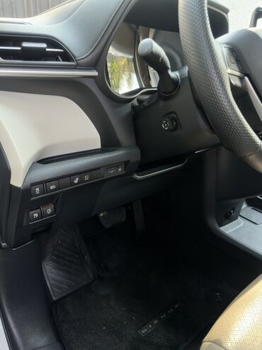 Toyota: Toyota Sienna: 2021 г., 2.5 л, Автомат, Гибрид, Минивэн — 15