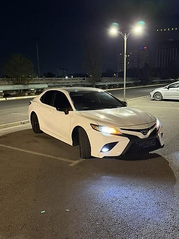 на тойота: Toyota Camry: 2018 г., 2.5 л, Автомат, Бензин, Седан — 5