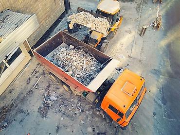 evlerin temiri ve dizayni: “Yeni Evim” fəhlə xidməti – peşəkar işçi komandası Xidmətlər: - — 7