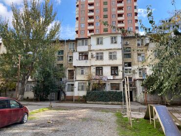 1 комнатная квартира в новостройке: Maklerlər narahat etməsinlər Mənzil təmirli olmaqla bütün ev