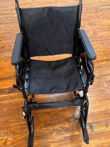 Digər tibbi məhsullar: Əlil arabası satilir. Çox az istifadə olunub, demək olar ki təzədir