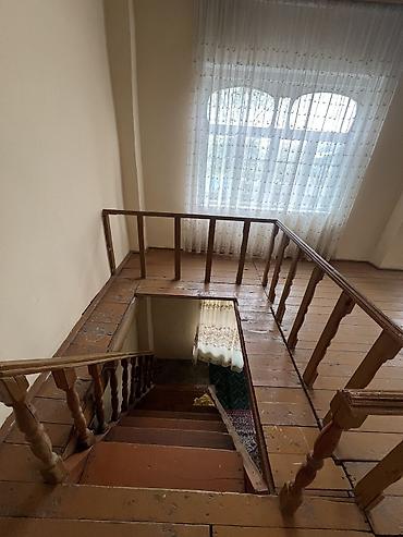 memar ecemi kiraye evler: Həyət evi satılır. Sahil parkı diaqnostika mərkəzinin yanı hər iki — 5