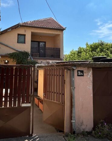 Kuće na prodaju: 129 kv. m, 4 sobe — 2