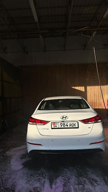 Продажа авто: Hyundai Avante: 2018 г., 1.6 л, Автомат, Бензин, Седан — 3