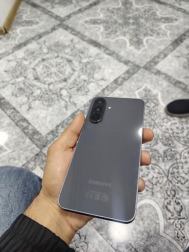 server qiymetleri: Samsung Galaxy A56, 128 GB, rəng - Boz, Barmaq izi — 2