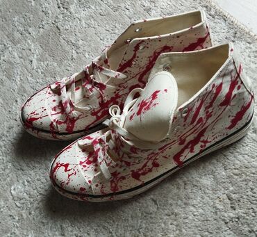 цепочка золото женская бишкек цена: Кроссовкалар, 45, 46, Converse, Жаңы, түсү - Ак, Акылуу жеткирүү, Өзү алып кетүү
