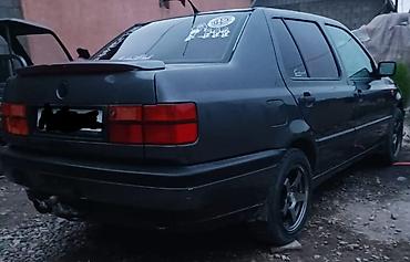 Volkswagen: Volkswagen Vento: 1995 г., 1.8 л, Механика, Бензин, Седан — 3