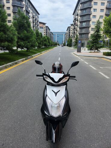 islenmis mopedlerin satisi: - YAMAHA, 50 sm3, 2022 il, 16000 km