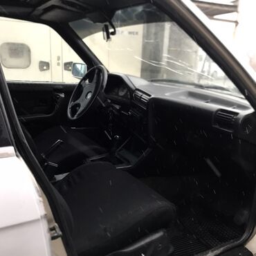 BMW: BMW 3 series: 1984 г., Механика, Бензин, Седан — 11