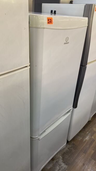 Soyuducular: 2 qapılı Indesit Soyuducu Satılır, rəng - Ağ