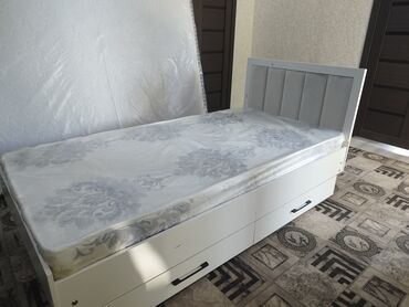 Двуспальные кровати: Двуспальная кровать, С ящиком для хранения, длина - 200 см — 10