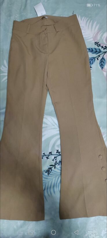 Dəstlər, kostyumlar: Qadın geyimləri dəsti – ayrı-ayrılıqda təsvir 1) Qışlıq süni kürklü — 2