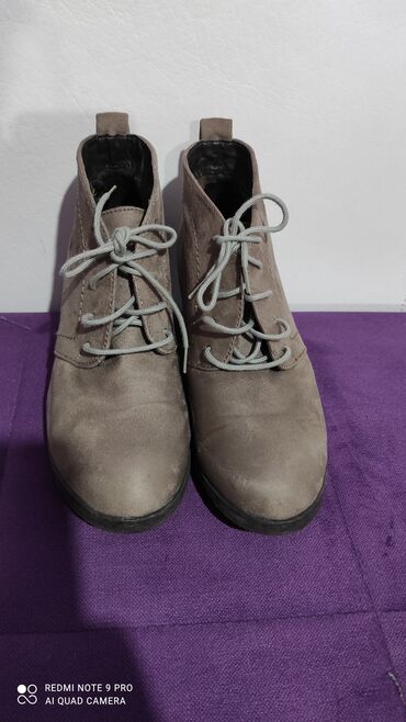Personal Items: Ankle boots, 38