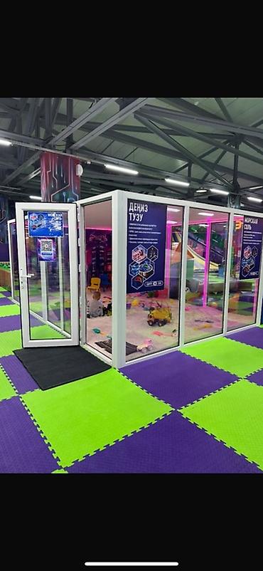 Вакансия: сотрудница в игровом парке Описание: - Работа в игровом