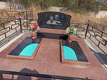 Ритуальные услуги: Облицовка надгробий, Изготовление памятников, Изготовление табличек | Мраморная крошка, Габбро, Металл | Оформление — 2