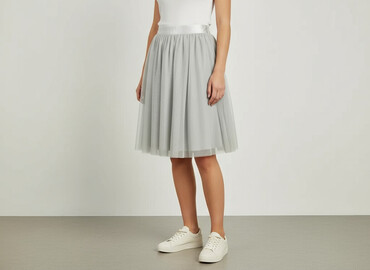 spódnice rozkloszowane czarne: Sinsay, Women`s skirt, size L