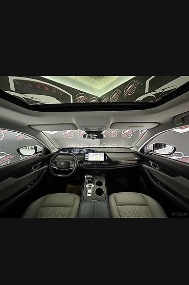 turbo az kia ceed universal: Changan UNI-K — ağ rəngdə, müasir və diqqətçəkən dizayna malik premium — 4