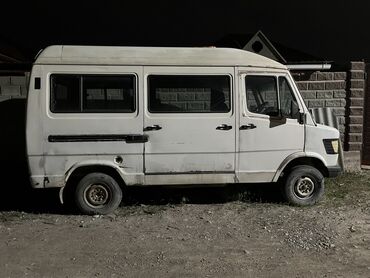 обмен машинами с доплатой: Mercedes-Benz 190: 1991 г., 2.3 л, Механика, Дизель, Бус