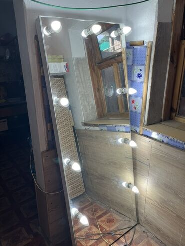 аквариум для дома: Зеркало визажиста с подсветкой + компактный стеллаж-комод - Большое