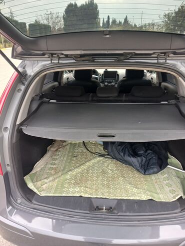 Hyundai: Hyundai i30 CW (Universal) – boz rəng, şəhər və uzun məsafələr üçün — 8