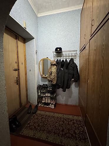 Продажа квартир: 3 комнаты, 63 м², Сталинка, 1 этаж, Косметический ремонт — 9