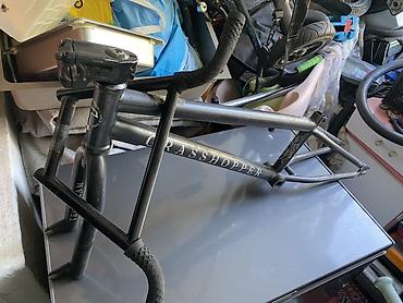 drıt jump bıke: Рама BMX Grasshopper + руль/вынос - Стальная рама BMX Grasshopper с — 1
