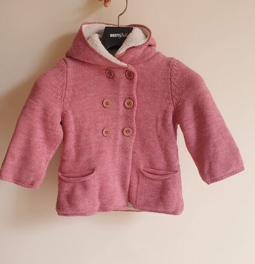 детские пальто: Осеннее пальто, джемпер на девочку 2-3 годика. В идеальном состоянии