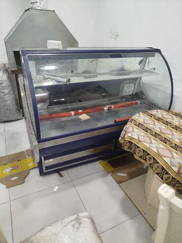 Biznes üçün program təminatı: Vitrin soyuducu işlek vəziyyətdə 
250 AZN 0505865496